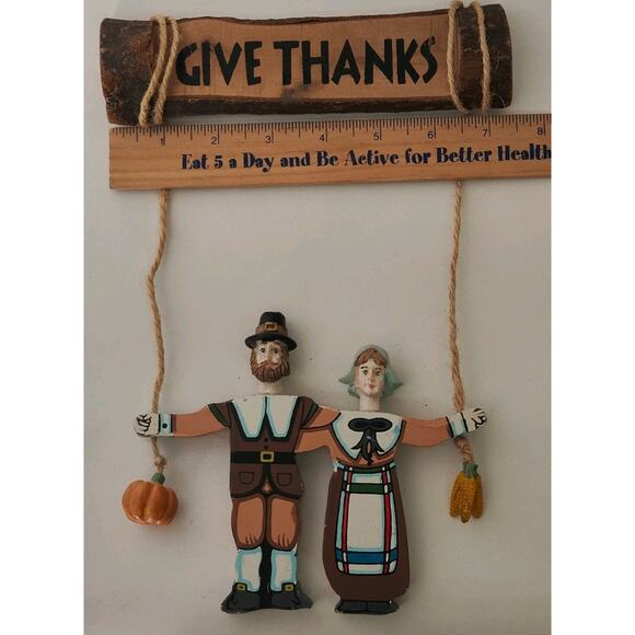 Terry's Village Wooden Folk Art Thanksgiving Holiday Hanging Sign Pilgrims Decor - Picture 5 of 5